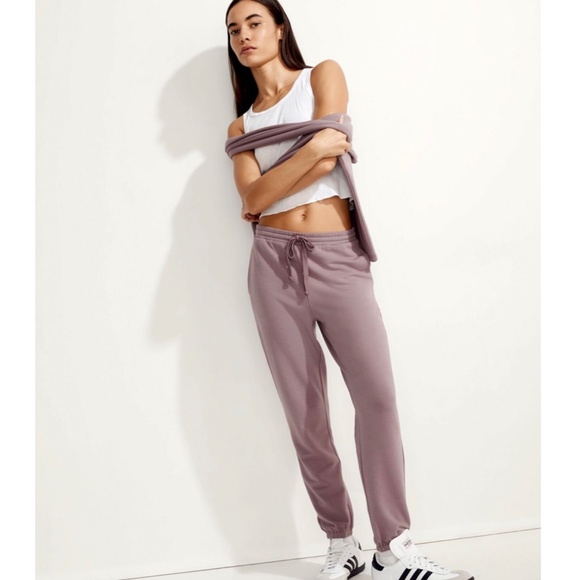 MADEWELL MWL Petite Superbrushed Easygoing Jogger Pants in Fig Purple - Picture 1 of 10